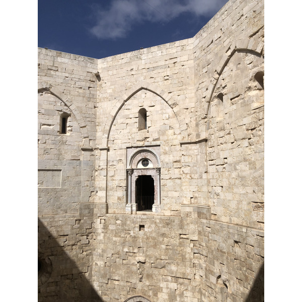 Picture Italy Castel del monte 2024-09 74 - Journey Castel del monte