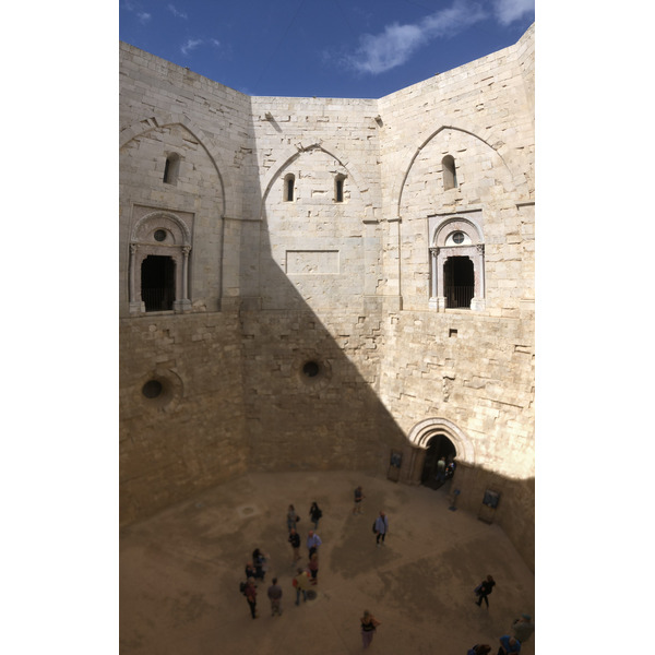 Picture Italy Castel del monte 2024-09 16 - Recreation Castel del monte