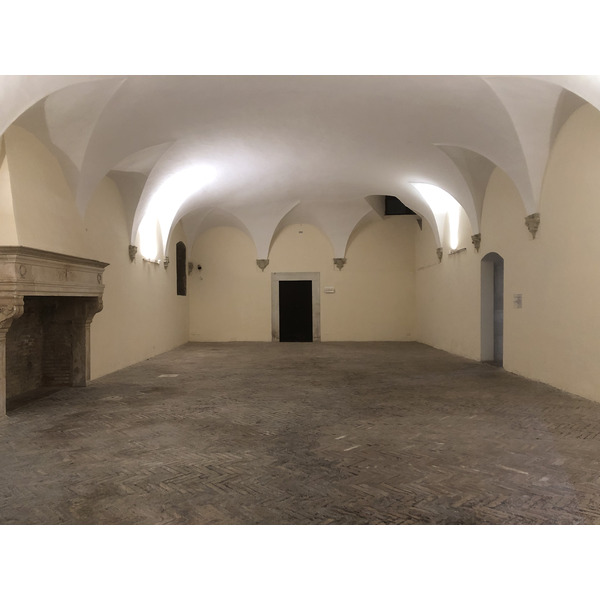 Picture Italy Urbino 2024-09 122 - Recreation Urbino