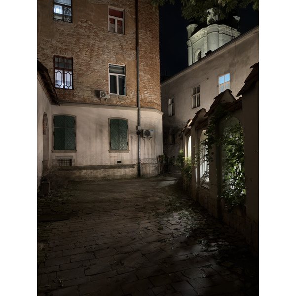 Picture Ukraine Lviv 2025-09 19 - Recreation Lviv
