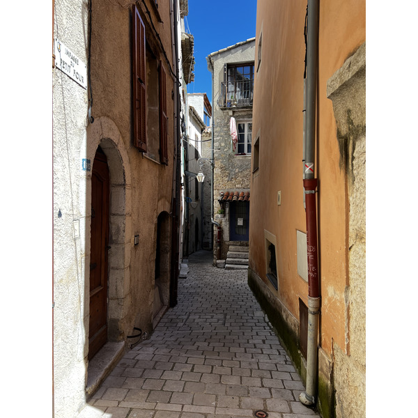 Picture France Vence 2024-04 3 - Center Vence
