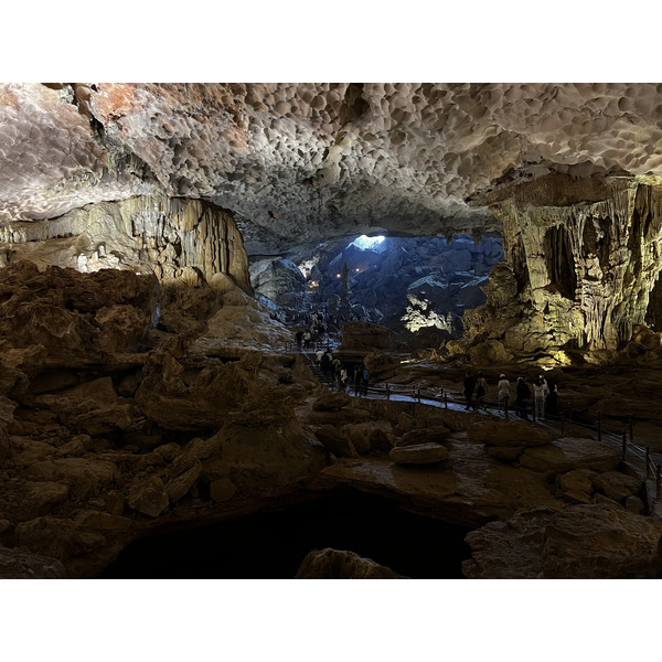 Picture Vietnam Ha Long Bay Sung Sot Cave 2024-01 0 - Discovery Sung Sot Cave