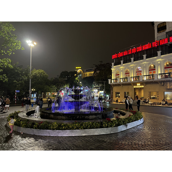 Picture Vietnam Hanoi Hoan Kiem Lake 2024-01 43 - Tour Hoan Kiem Lake