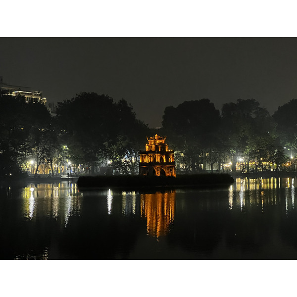 Picture Vietnam Hanoi Hoan Kiem Lake 2024-01 42 - Tours Hoan Kiem Lake