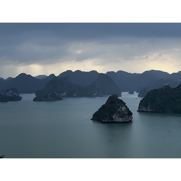 Picture Vietnam Ha Long Bay 2024-01 90 - Around Ha Long Bay