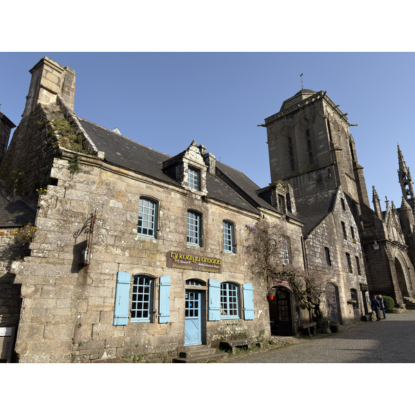 Picture France Locronan 2026-04 74 - Tours Locronan
