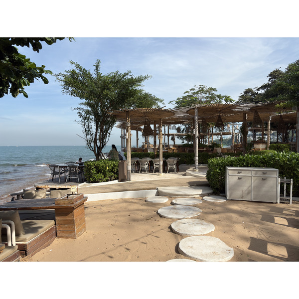 Picture Thailand Pattaya Oxygen Restaurant 2024-12 31 - Center Oxygen Restaurant