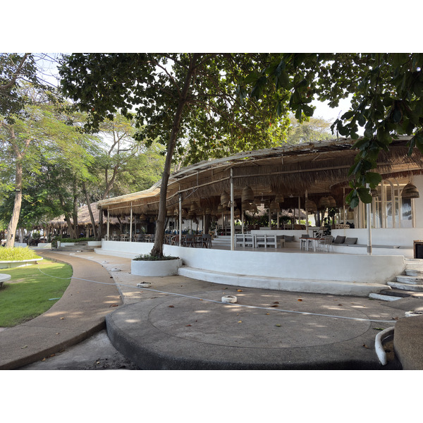 Picture Thailand Pattaya Oxygen Restaurant 2024-12 11 - Journey Oxygen Restaurant