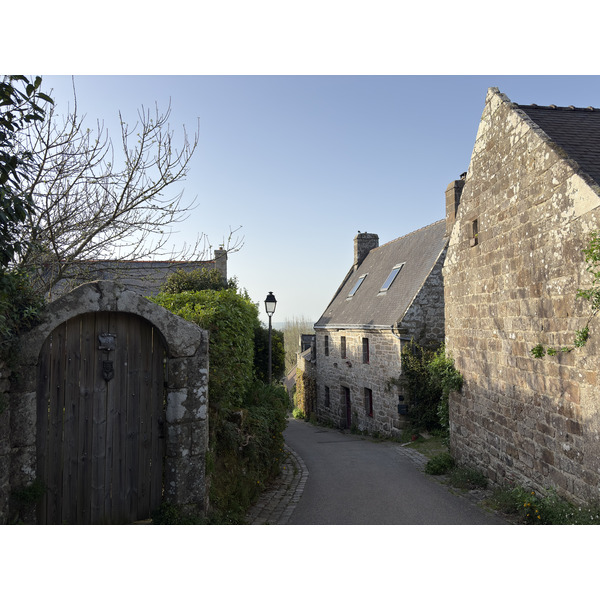 Picture France Locronan 2026-04 55 - Journey Locronan