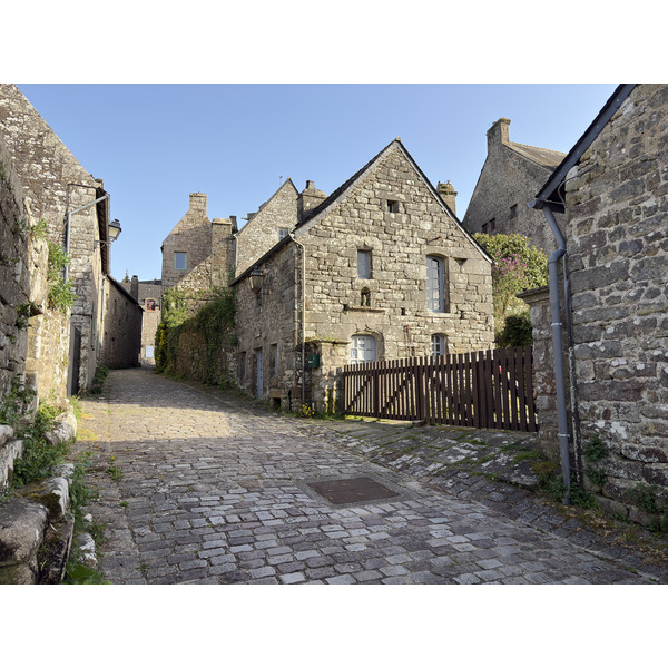 Picture France Locronan 2026-04 19 - Tour Locronan