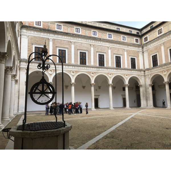 Picture Italy Urbino 2024-09 435 - Tour Urbino