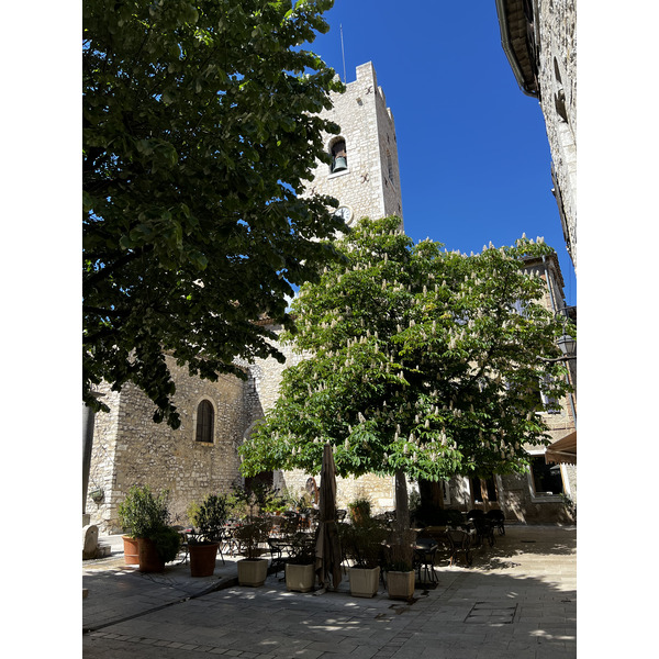 Picture France Vence 2024-04 61 - Journey Vence