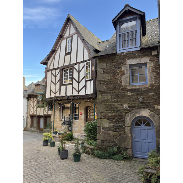 Picture France Rochefort en terre 2026-04 5 - Journey Rochefort en terre