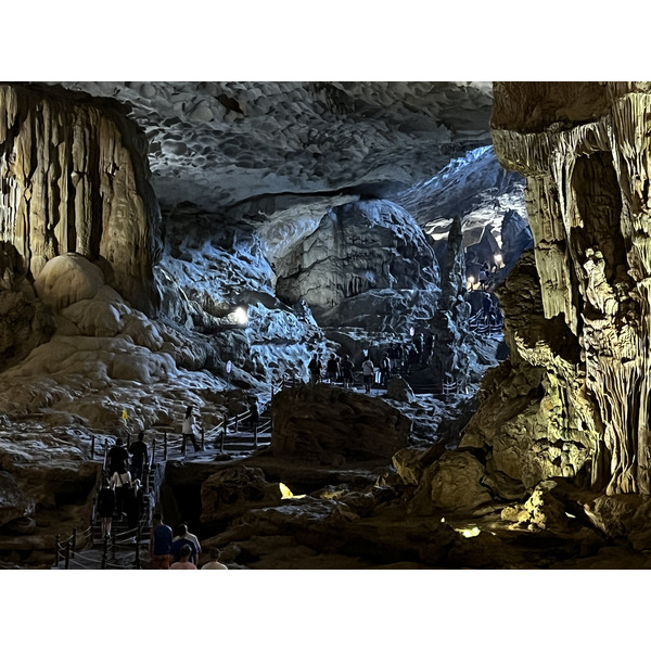 Picture Vietnam Ha Long Bay Sung Sot Cave 2024-01 24 - Discovery Sung Sot Cave