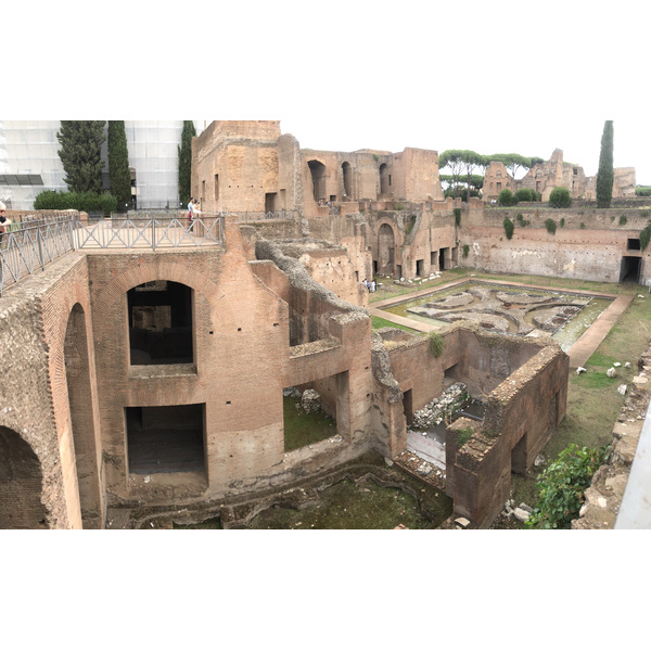 Picture Italy Rome Roman Forum 2024-09 88 - Recreation Roman Forum