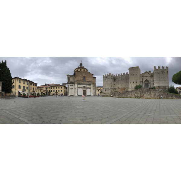 Picture Italy Prato 2024-09 43 - Recreation Prato