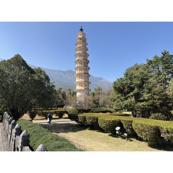 Picture China Dali Three pagodas 2026-01 27 - Tour Three pagodas