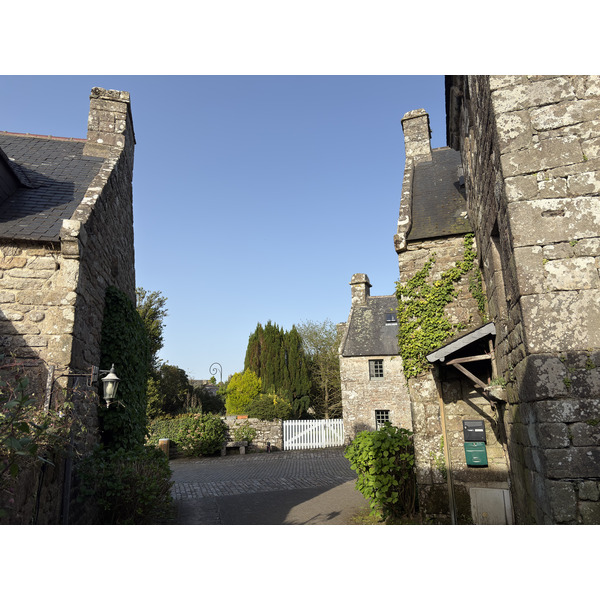 Picture France Locronan 2026-04 93 - Tour Locronan