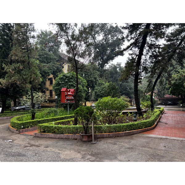 Picture Vietnam Hanoi Thang Long Citadel 2024-01 10 - Around Thang Long Citadel