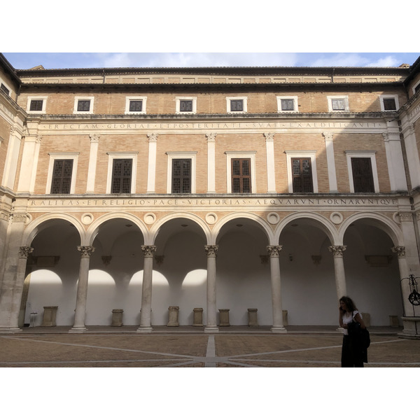 Picture Italy Urbino 2024-09 500 - Tour Urbino