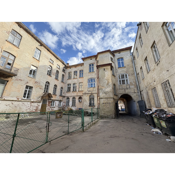 Picture Ukraine Lviv 2024-10 255 - Recreation Lviv