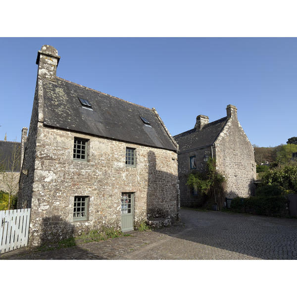 Picture France Locronan 2026-04 44 - Center Locronan