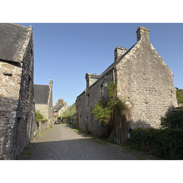 Picture France Locronan 2026-04 60 - Center Locronan