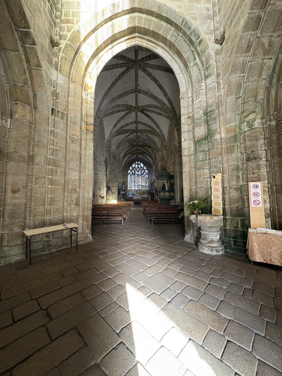 Picture France Locronan 2026-04 12 - Perspective Locronan