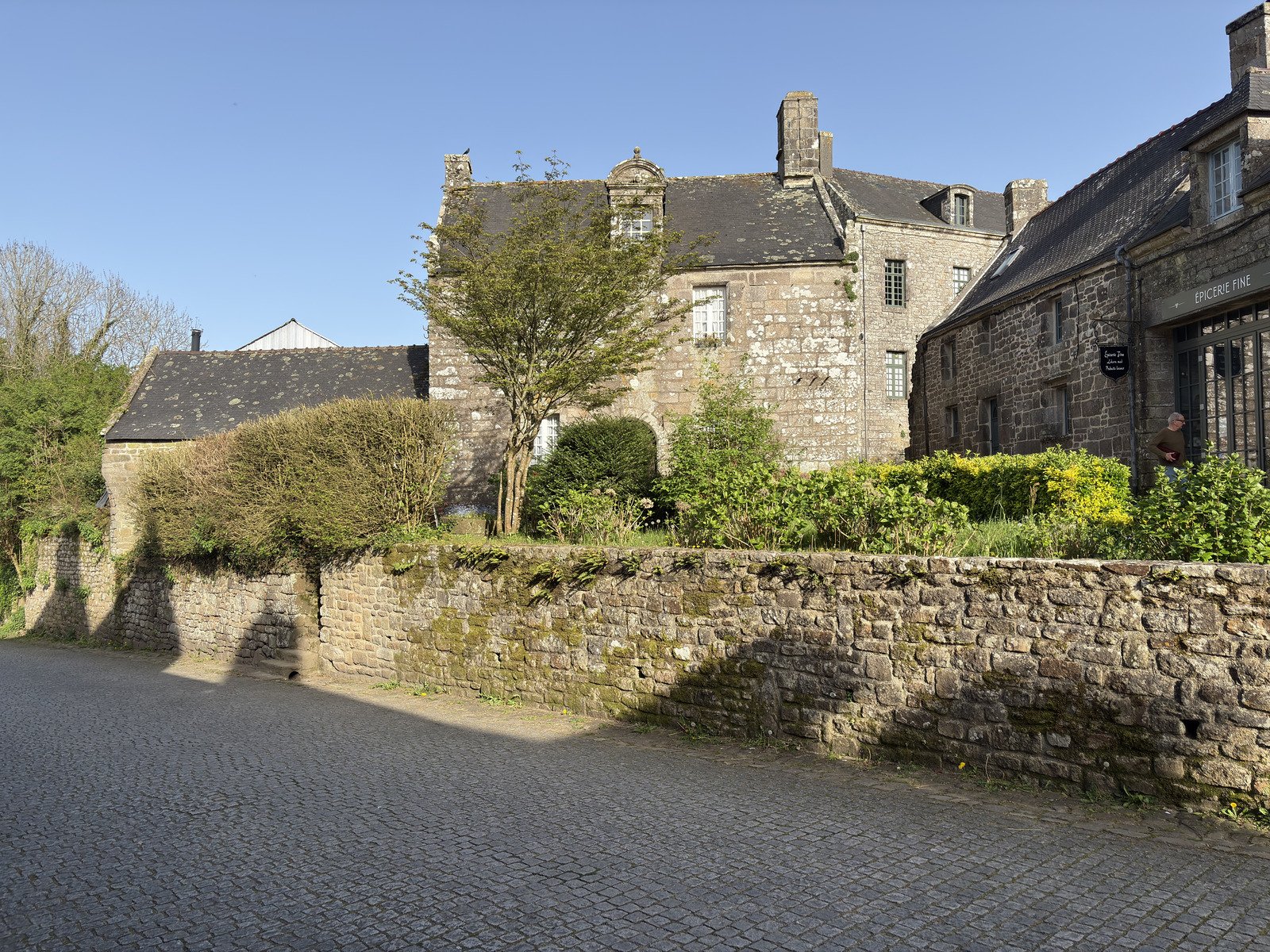 Picture France Locronan 2026-04 111 - Sightseeing Locronan