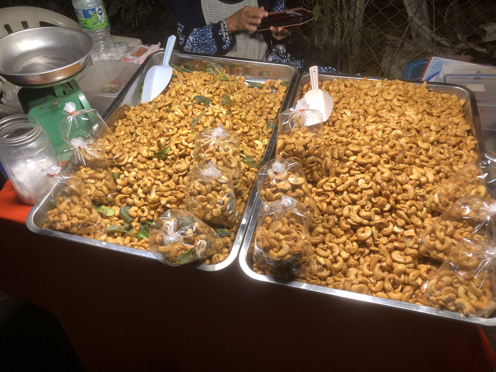 Picture Thailand Chiang Mai Nong Buak Haad Public Park 2024-01 12 - Store Nong Buak Haad Public Park