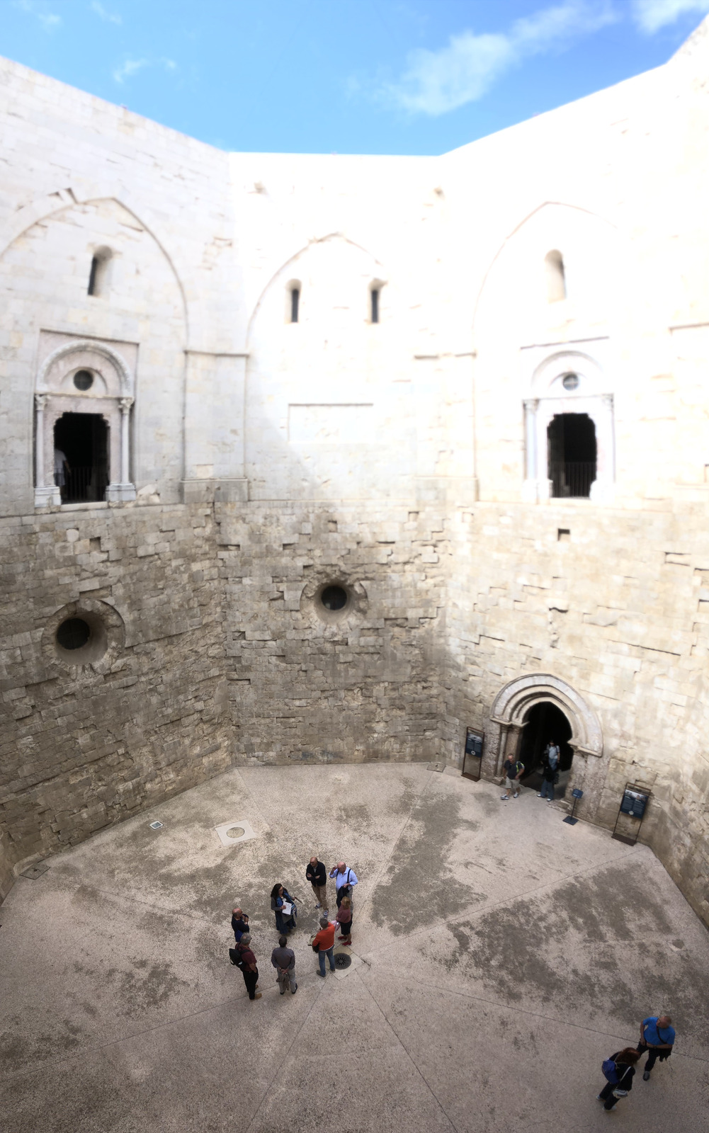 Picture Italy Castel del monte 2024-09 5 - Map Castel del monte