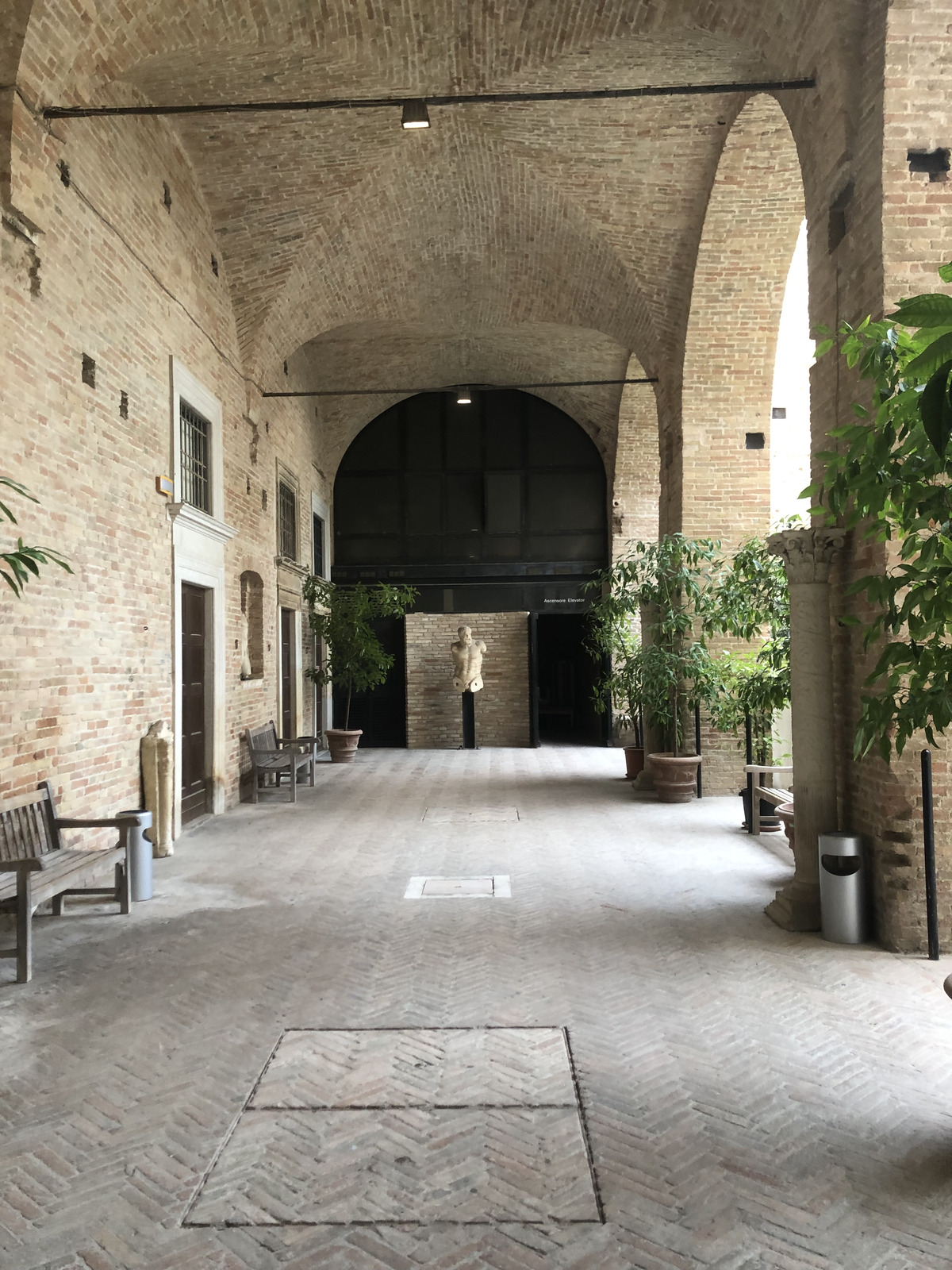Picture Italy Urbino 2024-09 430 - Car Rental Urbino