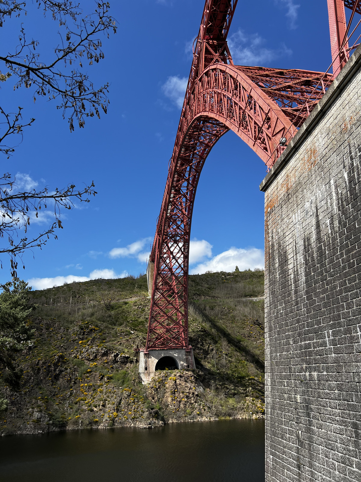 Picture France Viaduc de Garabit 2024-04 22 - Store Viaduc de Garabit
