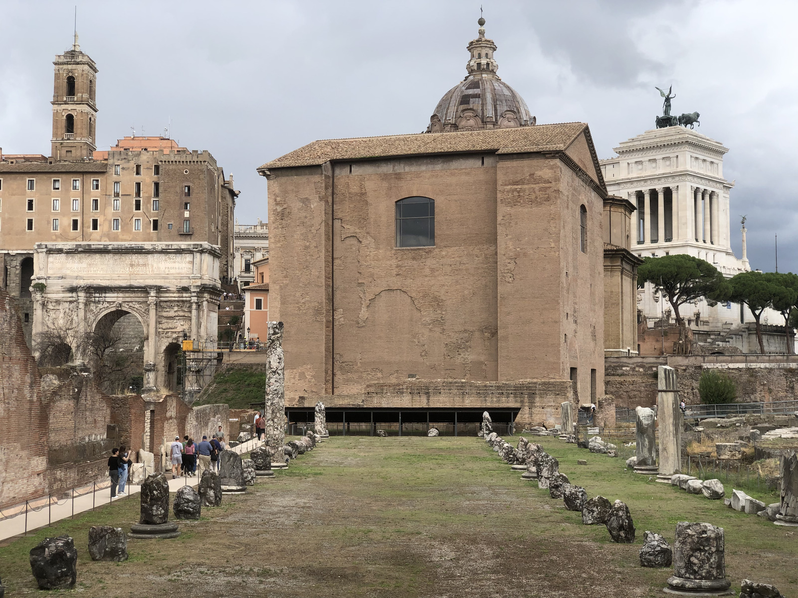 Picture Italy Rome Roman Forum 2024-09 103 - Flight Roman Forum