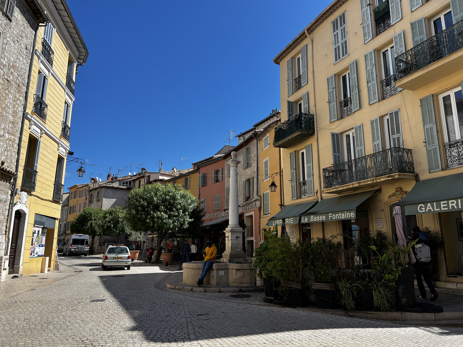 Picture France Vence 2024-04 8 - Perspective Vence