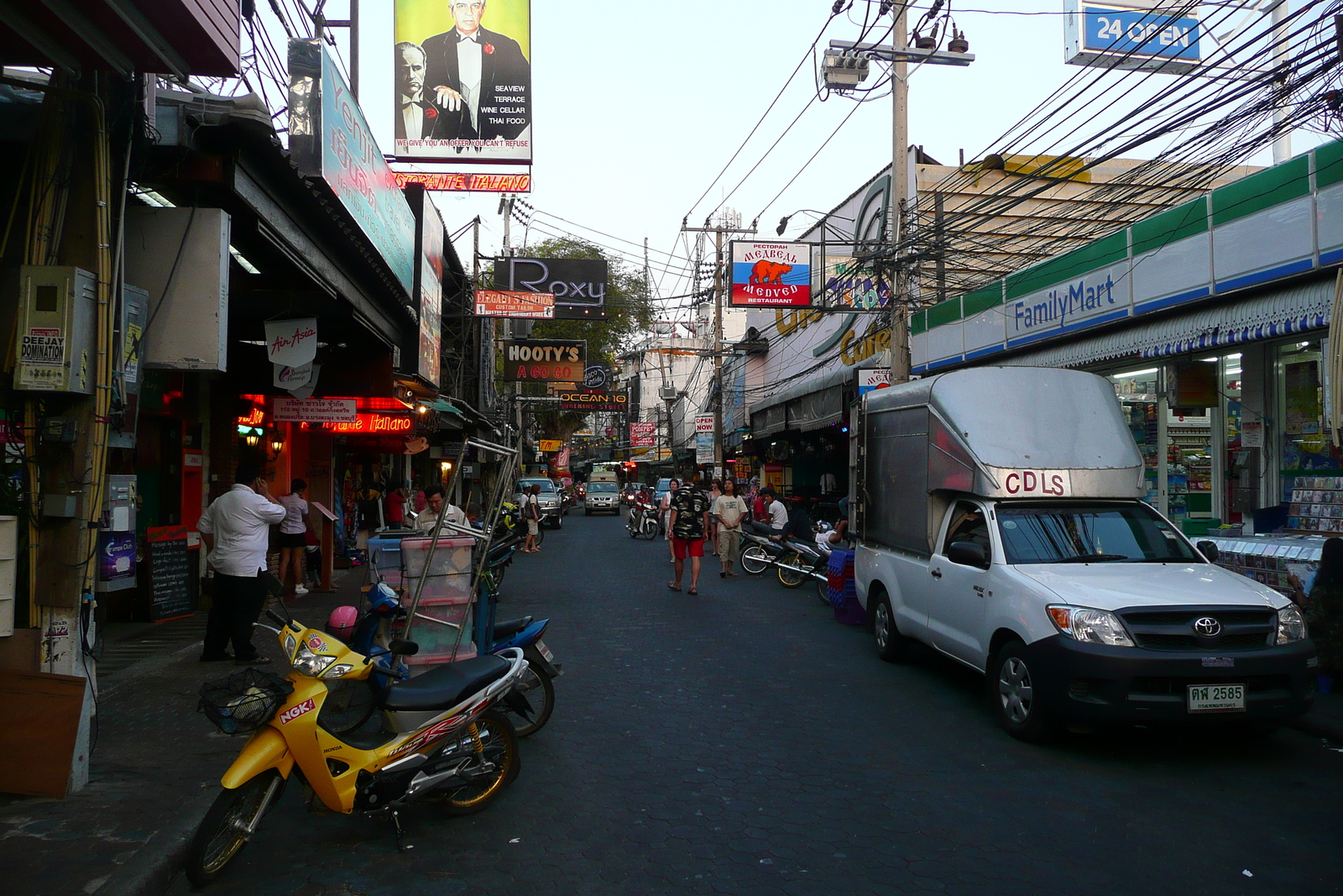 Picture Thailand Pattaya Walking Street 2008-01 19 - Photo Walking Street