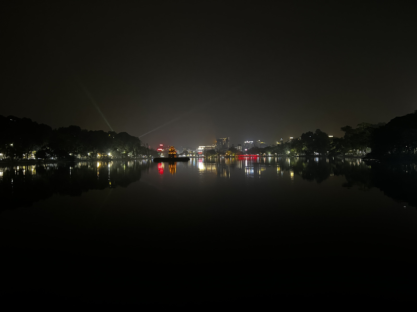 Picture Vietnam Hanoi Hoan Kiem Lake 2024-01 46 - Flight Hoan Kiem Lake