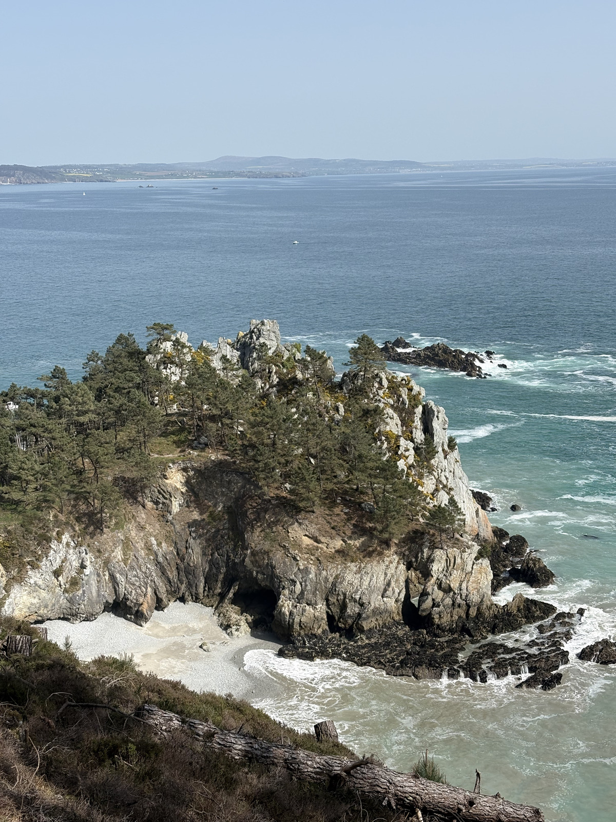 Picture France Crozon Ile Vierge Beach 2026-04 55 - Car Rental Ile Vierge Beach