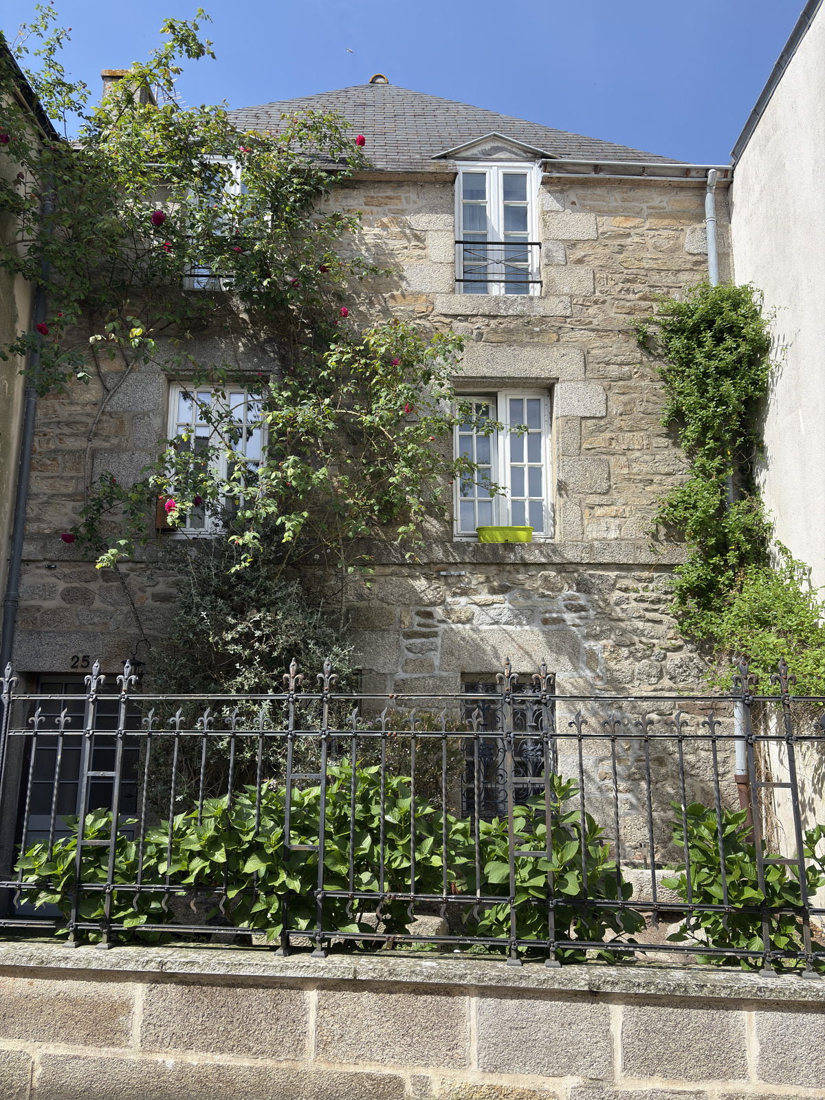 Picture France Concarneau Ville close 2026-04 50 - Pictures Ville close