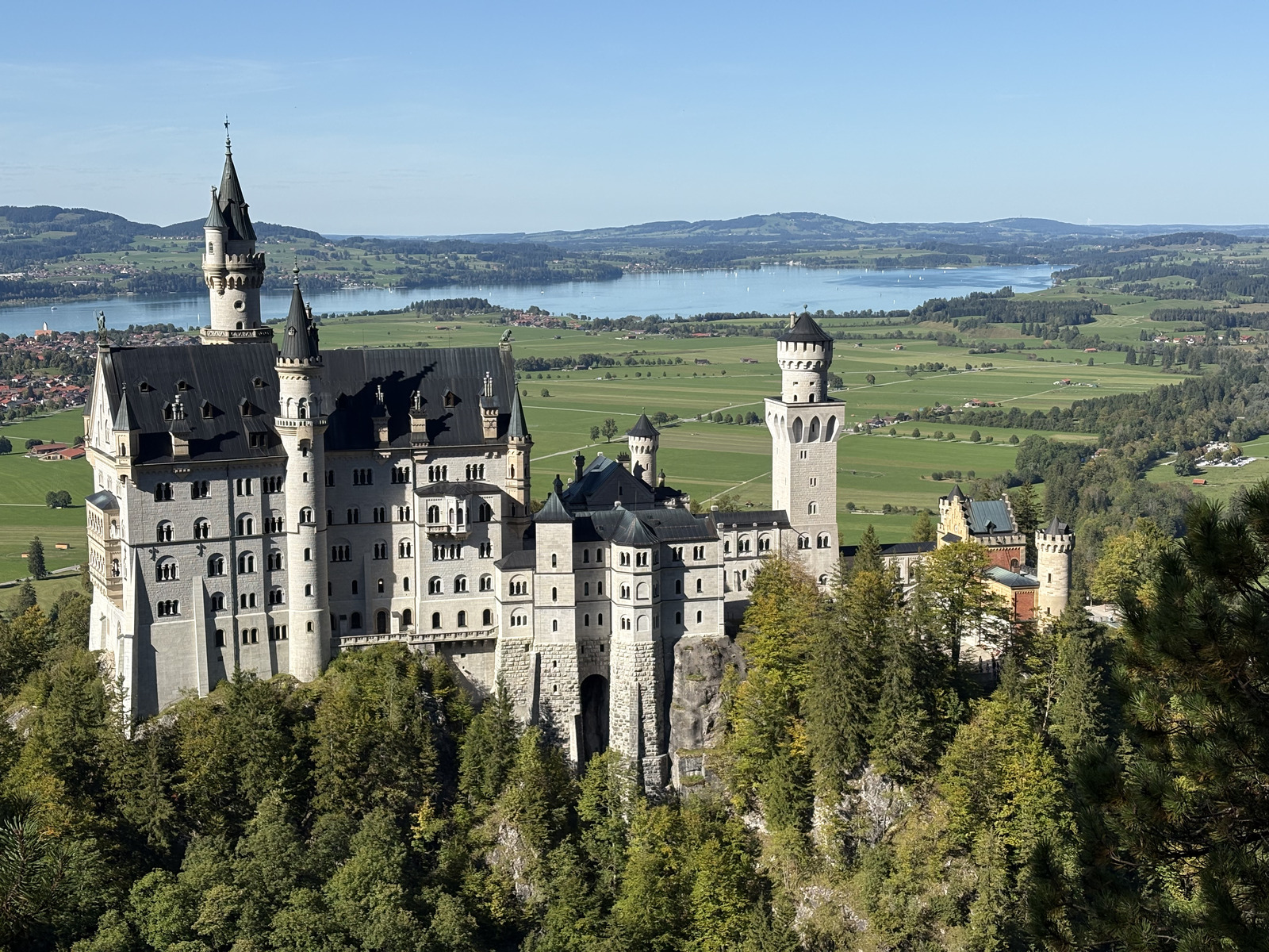 Picture Germany Neuschwanstein 2025-09 35 - Tourist Neuschwanstein