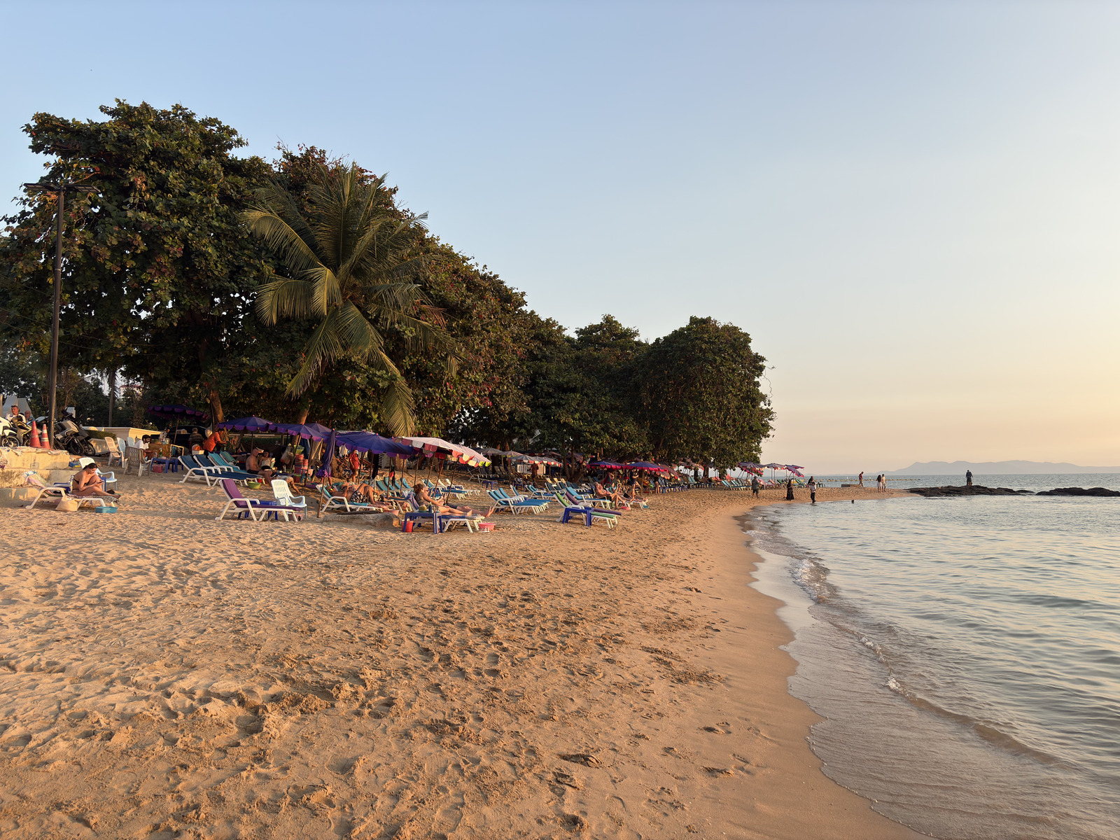 Picture Thailand Pattaya Dongtan beach 2025-12 9 - Pictures Dongtan beach