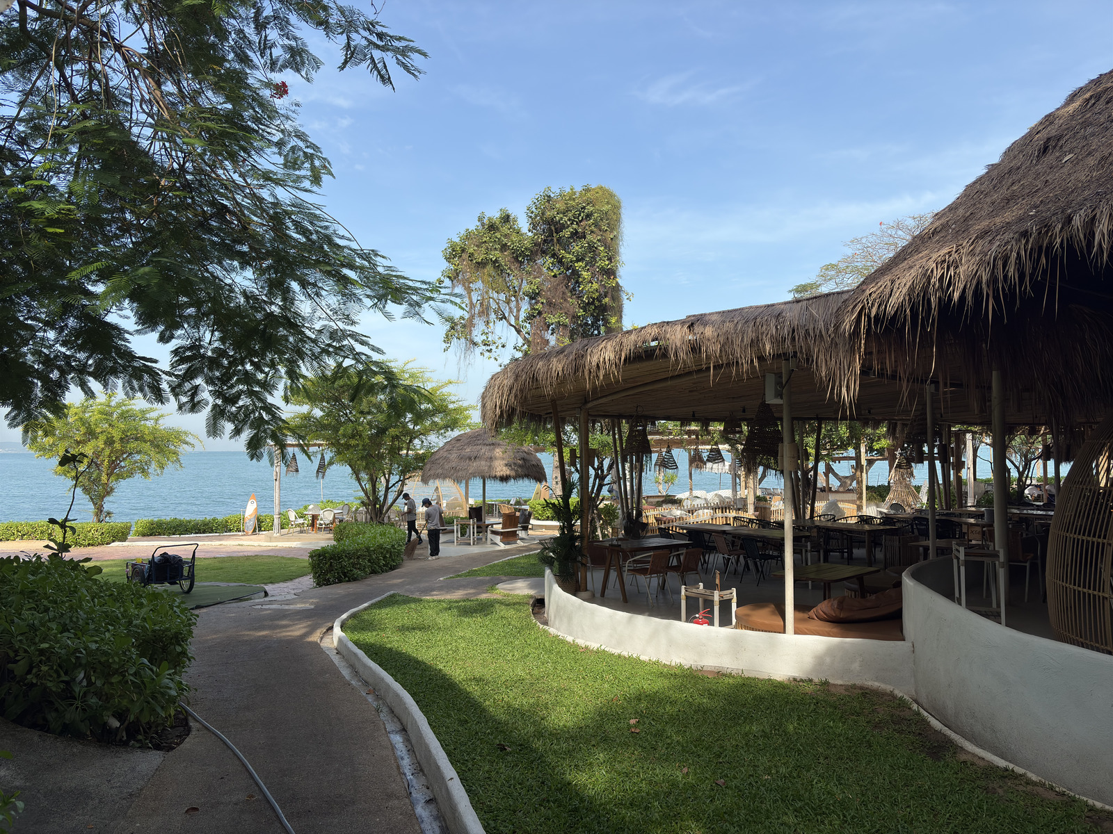 Picture Thailand Pattaya Oxygen Restaurant 2024-12 65 - Trips Oxygen Restaurant