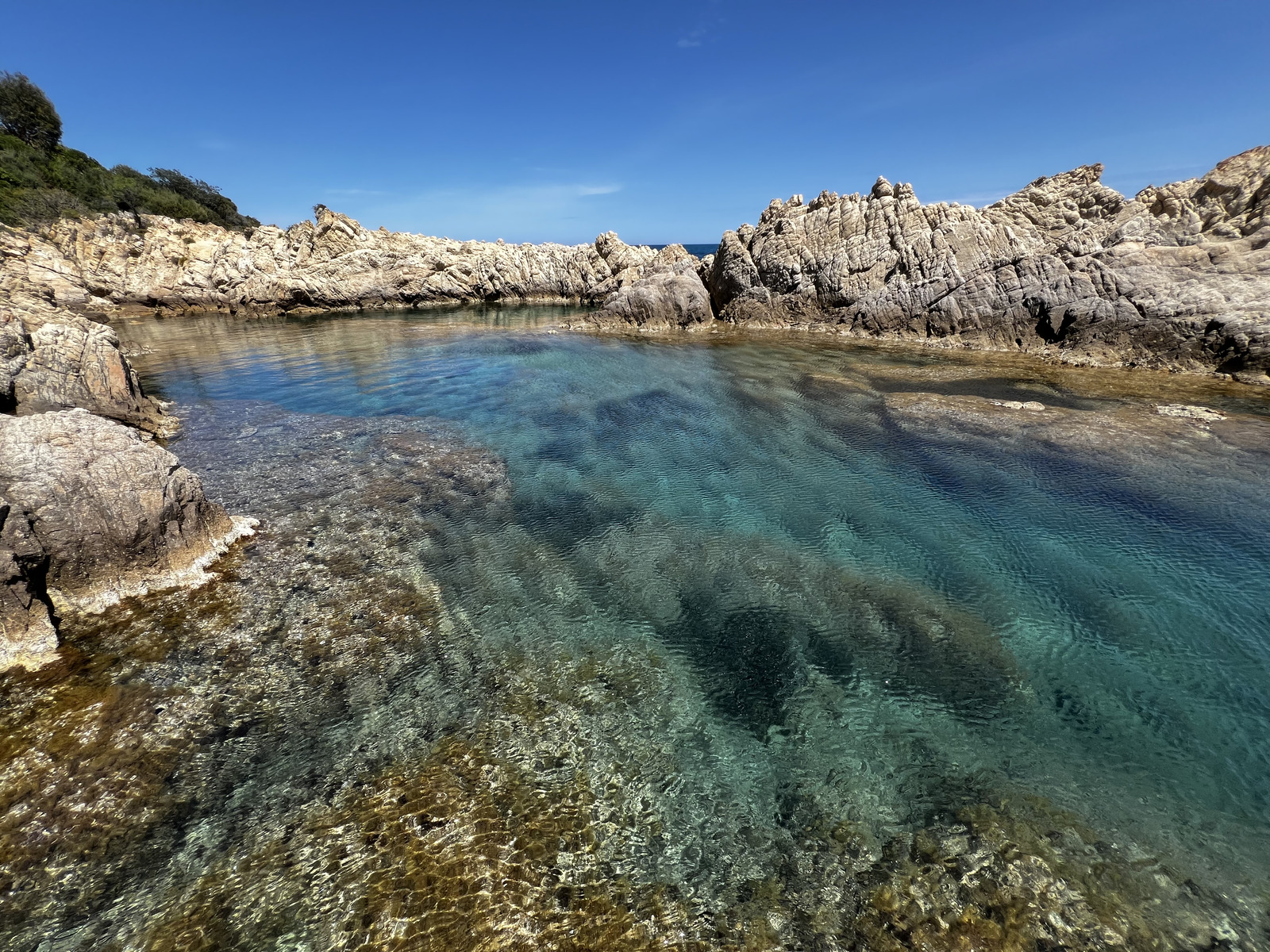 Picture France Corsica Canella Beach 2024-05 21 - Shopping Mall Canella Beach