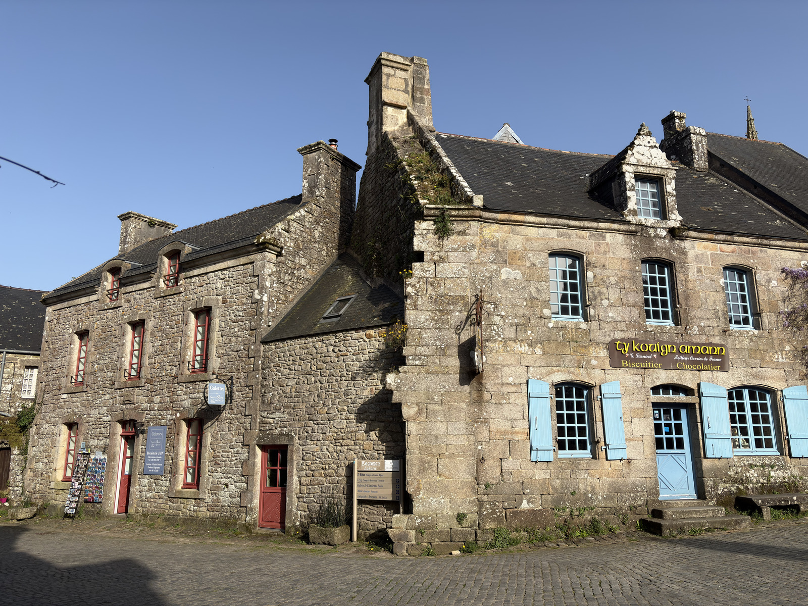 Picture France Locronan 2026-04 123 - Road Map Locronan