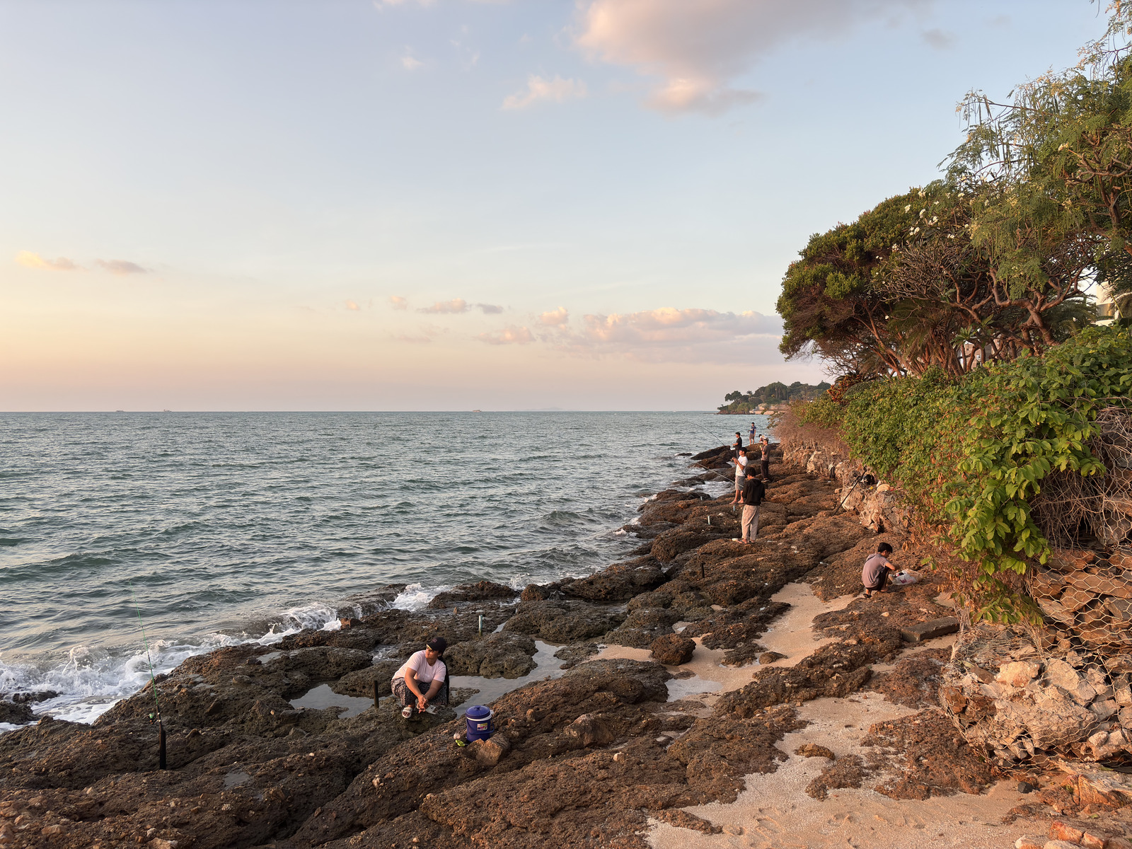 Picture Thailand Pattaya Dongtan beach 2025-12 0 - Perspective Dongtan beach