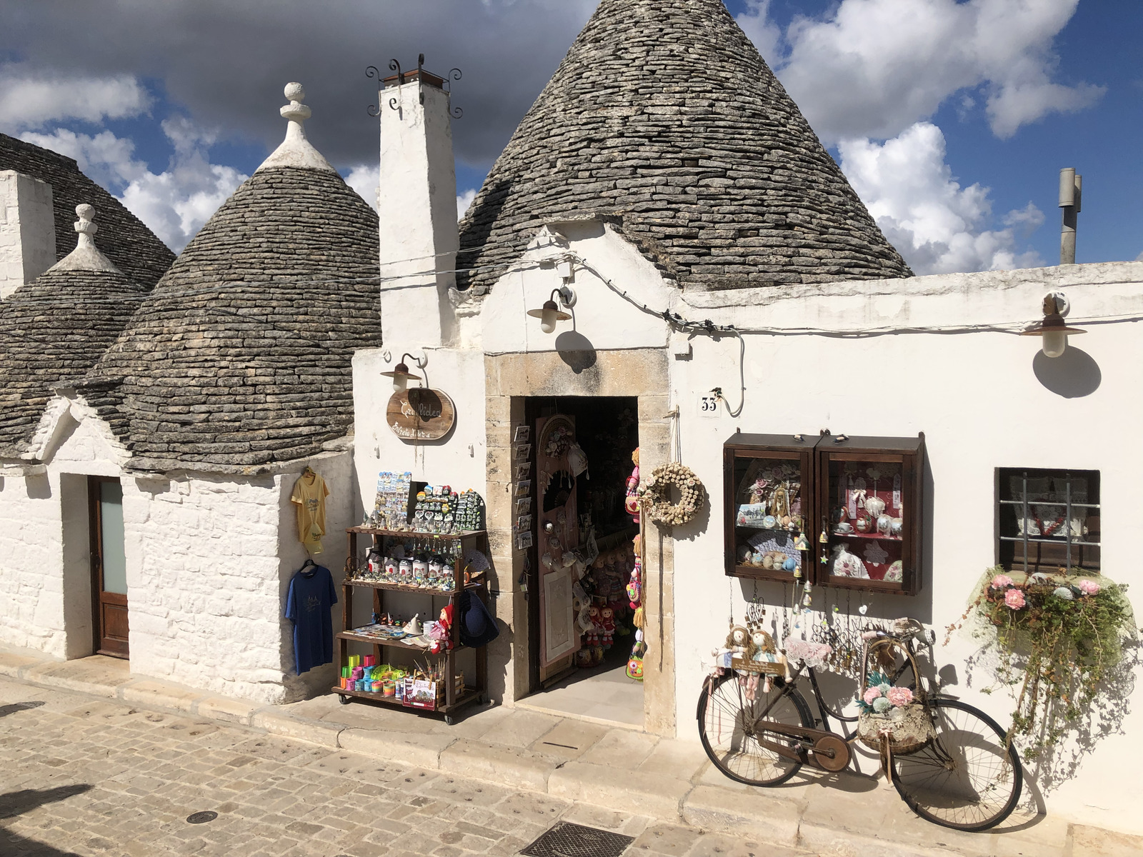 Picture Italy Alberobello 2024-09 4 - Tourist Attraction Alberobello