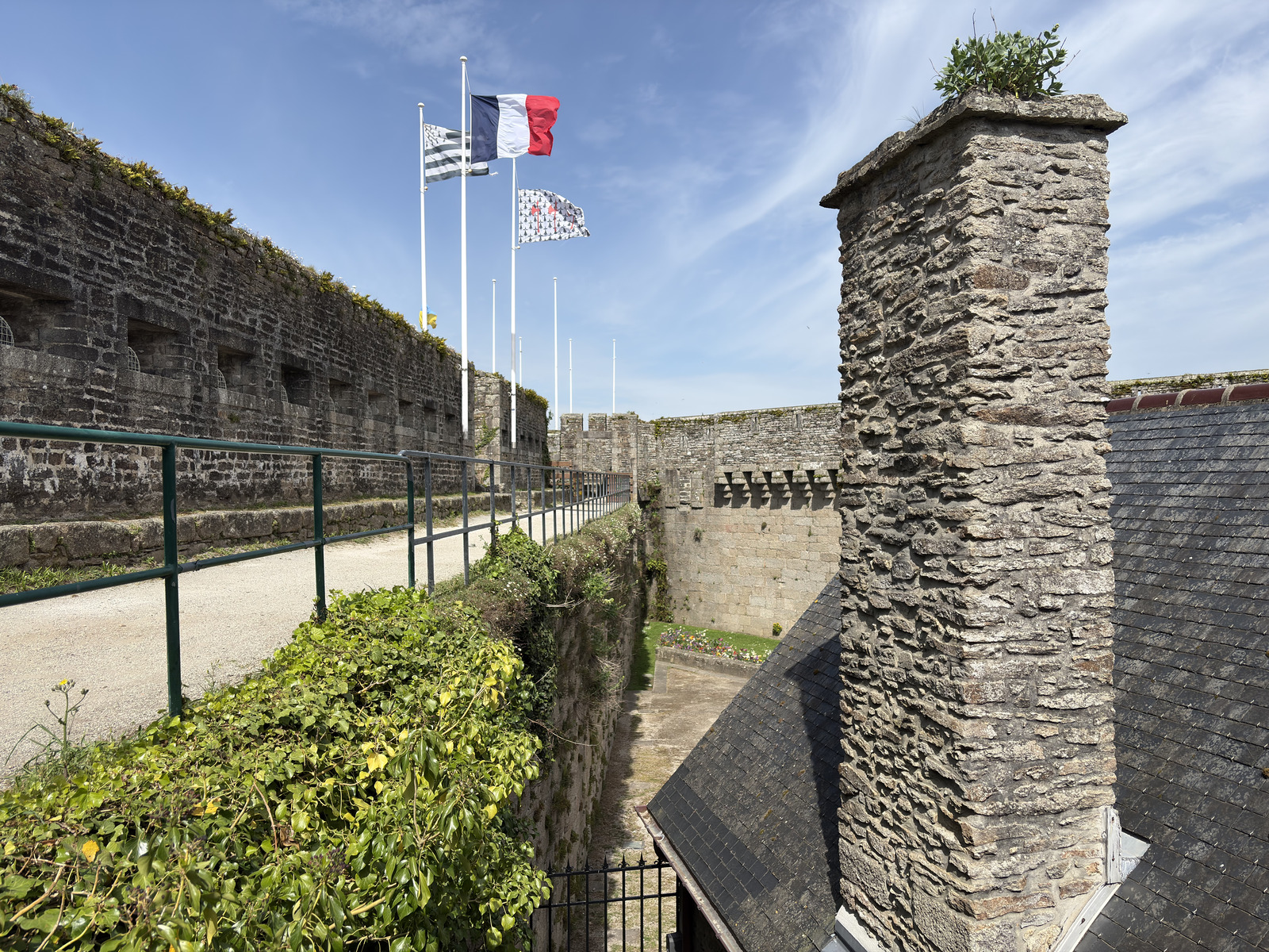 Picture France Concarneau Ville close 2026-04 81 - Randonee Ville close