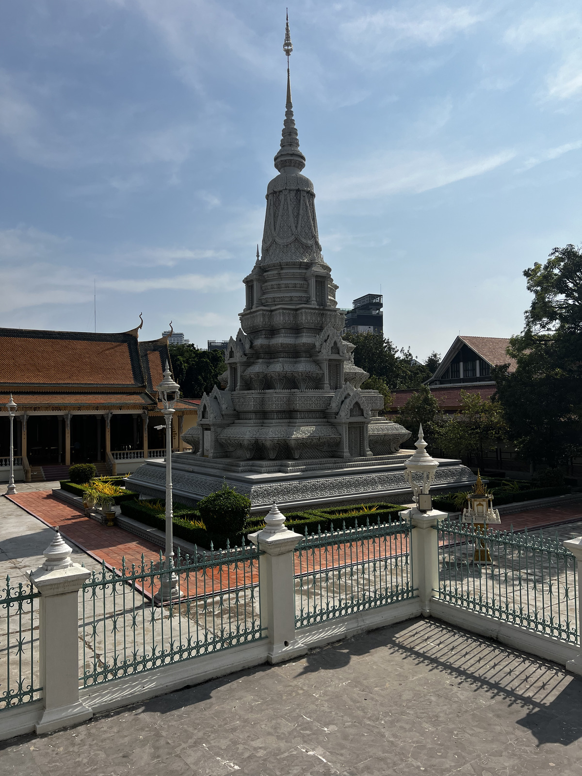 Picture Cambodia Phnom Penh Royal Palace 2024-01 44 - View Royal Palace
