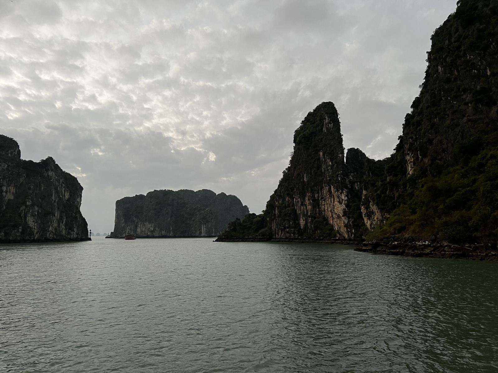 Picture Vietnam Ha Long Bay 2024-01 33 - Tourist Places Ha Long Bay
