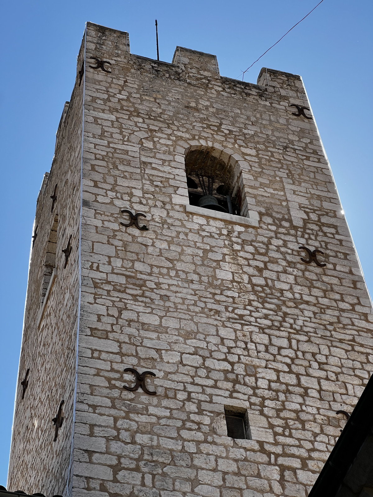 Picture France Vence 2024-04 55 - Car Vence